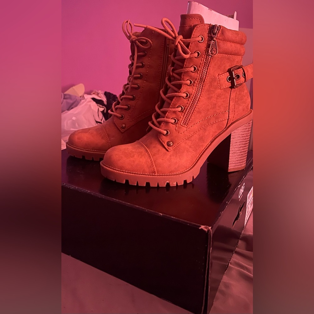 GBG Los Angeles Jaydyn Boots